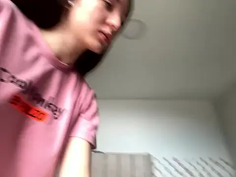 Snapshot of lunitayliam chatting on 10-05-25, 04:38 lunitayliam online show from 10-05-25, 04:38