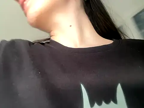 Snapshot of lunitayliam chatting on 10-09-25, 06:17 lunitayliam online show from 10-09-25, 06:17