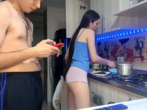 Snapshot of lunitayliam chatting on 10-31-25, 01:17 lunitayliam online show from 10-31-25, 01:17