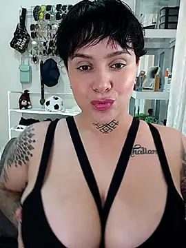 Snapshot of KatInk chatting on 05-14-26, 01:51 KatInk online show from 05-14-26, 01:51