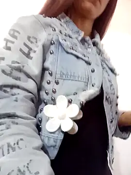 Luci And Sofi online show from 10-17-25, 01:14