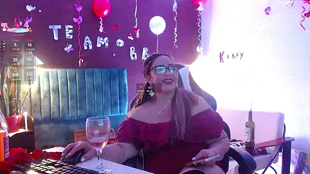 Snapshot of PervertedMature chatting on 09-21-25, 04:14 PervertedMature online show from 09-21-25, 04:14