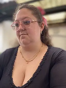 Chloee ep online show from 12-09-24, 07:39