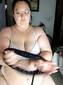 Chloee ep online show from 02-14-25, 06:08