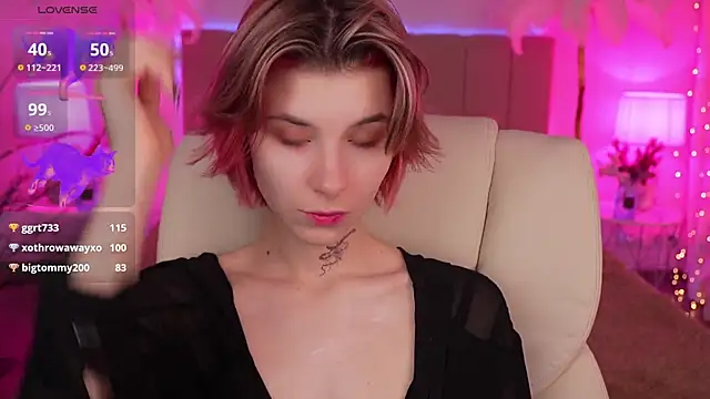 HaylaAmber online show from 12-14-24, 05:40