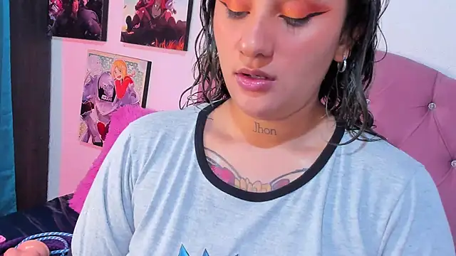 Snapshot of Mila_nixon02 chatting on 10-19-25, 05:35 Mila nixon02 online show from 10-19-25, 05:35