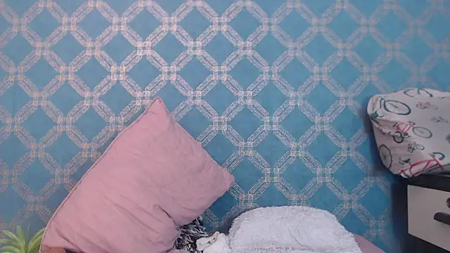 violeta cute18 online show from 01-24-25, 10:51