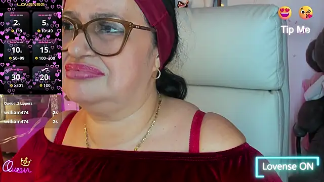 Gia Nahomi online show from 05-15-26, 11:56