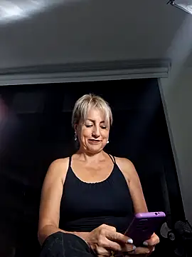 almaluna7 online show from 09-25-25, 12:36