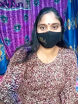 Snapshot of Hot_Maleka chatting on 02-04-25, 05:53 Hot Maleka online show from 02-04-25, 05:53