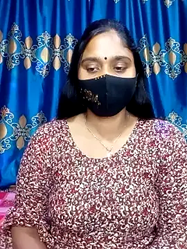 Snapshot of Hot_Maleka chatting on 02-05-25, 04:14 Hot Maleka online show from 02-05-25, 04:14