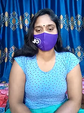 Snapshot of Hot_Maleka chatting on 02-12-25, 03:38 Hot Maleka online show from 02-12-25, 03:38