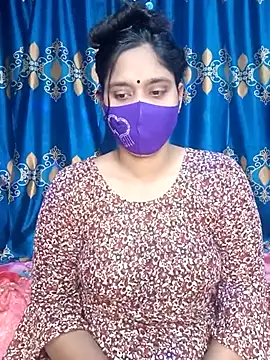 Snapshot of Hot_Maleka chatting on 02-13-25, 12:43 Hot Maleka online show from 02-13-25, 12:43