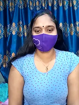 Snapshot of Hot_Maleka chatting on 02-20-25, 01:57 Hot Maleka online show from 02-20-25, 01:57