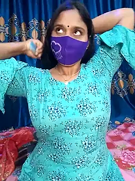 Snapshot of Hot_Maleka chatting on 02-22-25, 12:40 Hot Maleka online show from 02-22-25, 12:40