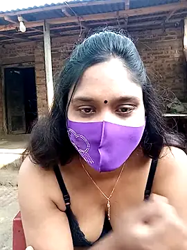 Snapshot of Hot_Maleka chatting on 02-24-25, 02:40 Hot Maleka online show from 02-24-25, 02:40