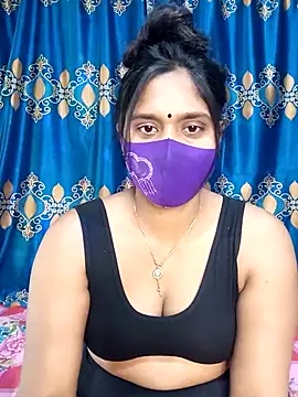 Snapshot of Hot_Maleka chatting on 03-05-25, 06:12 Hot Maleka online show from 03-05-25, 06:12