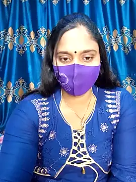 Snapshot of Hot_Maleka chatting on 03-09-25, 02:32 Hot Maleka online show from 03-09-25, 02:32