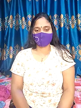 Snapshot of Hot_Maleka chatting on 03-10-25, 01:10 Hot Maleka online show from 03-10-25, 01:10