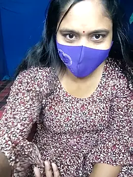 Snapshot of Hot_Maleka chatting on 03-19-25, 02:37 Hot Maleka online show from 03-19-25, 02:37