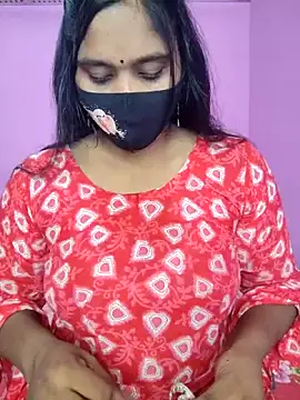 Snapshot of Hot_Maleka chatting on 09-29-25, 04:34 Hot Maleka online show from 09-29-25, 04:34