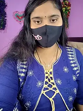 Snapshot of Hot_Maleka chatting on 02-18-26, 04:36 Hot Maleka online show from 02-18-26, 04:36