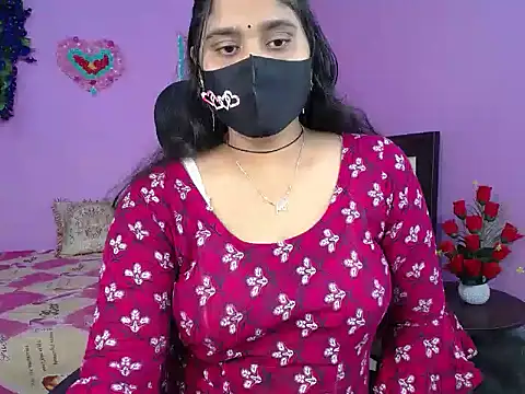 Snapshot of Hot_Maleka chatting on 03-03-26, 04:46 Hot Maleka online show from 03-03-26, 04:46