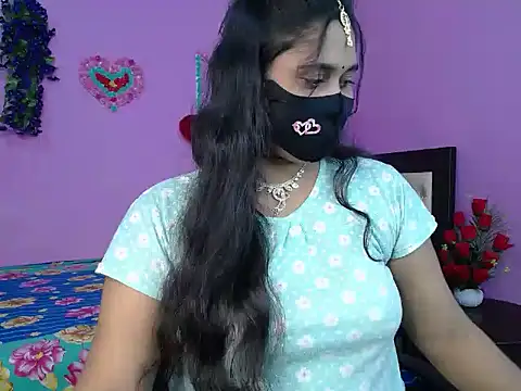 Snapshot of Hot_Maleka chatting on 03-19-26, 05:28 Hot Maleka online show from 03-19-26, 05:28