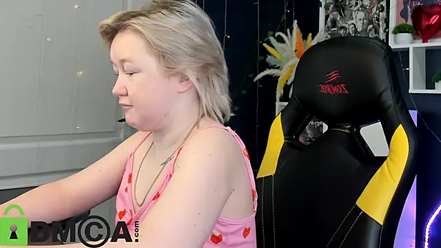 Sara Robinson online show from 05-09-26, 03:01