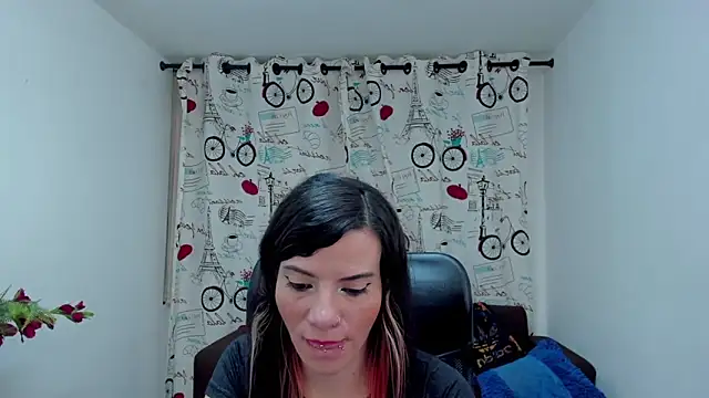 DanaaRey online show from 11-07-25, 04:07