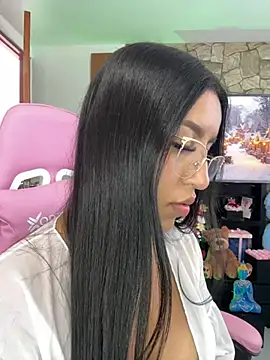 Tamara Roberts1 online show from 12-23-24, 08:14