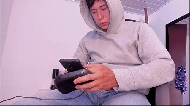 setsuna10 online show from 09-25-25, 07:50