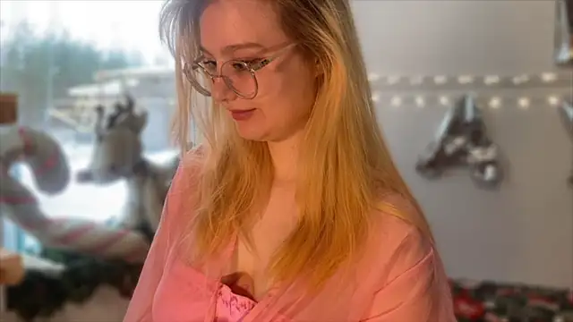 Snapshot of JacyWinslat chatting on 01-16-25, 10:42 JacyWinslat online show from 01-16-25, 10:42