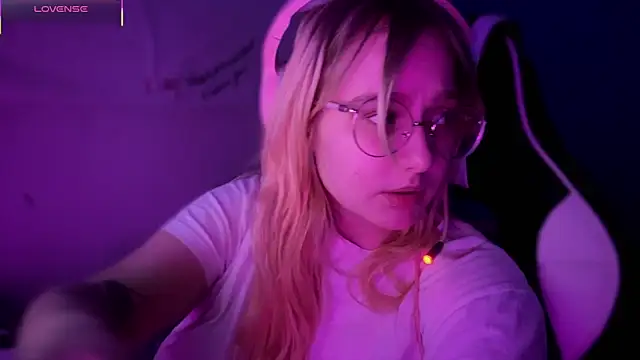 Snapshot of JacyWinslat chatting on 03-15-25, 05:48 JacyWinslat online show from 03-15-25, 05:48