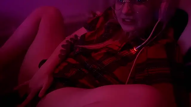 Snapshot of JacyWinslat chatting on 03-16-25, 05:17 JacyWinslat online show from 03-16-25, 05:17