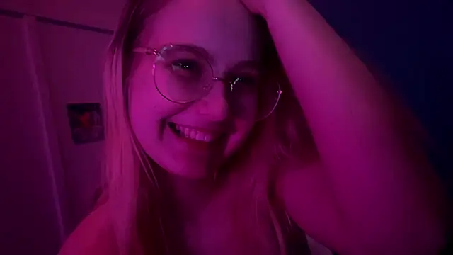 Snapshot of JacyWinslat chatting on 03-16-25, 08:21 JacyWinslat online show from 03-16-25, 08:21