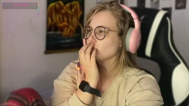 Snapshot of JacyWinslat chatting on 09-14-25, 10:31 JacyWinslat online show from 09-14-25, 10:31