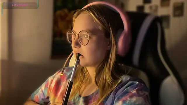 Snapshot of JacyWinslat chatting on 09-22-25, 03:58 JacyWinslat online show from 09-22-25, 03:58