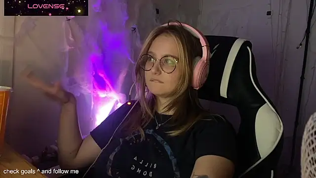 Snapshot of JacyWinslat chatting on 11-06-25, 07:26 JacyWinslat online show from 11-06-25, 07:26