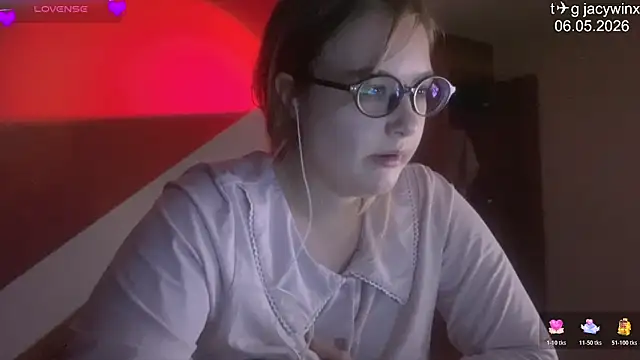 JacyWinslat online show from 05-06-26, 01:05