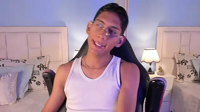 Nick Collins18 online show from 10-16-25, 09:05