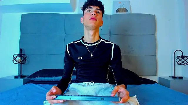 NeoRaptis online show from 02-18-25, 08:25