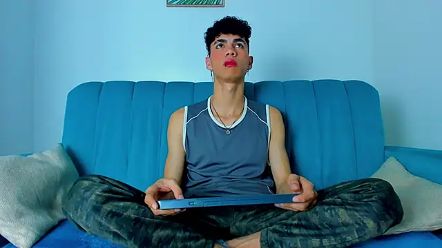 NeoRaptis online show from 03-16-25, 01:06