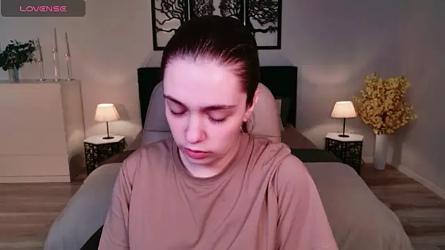 Snapshot of DaniellaLovely chatting on 11-15-25, 10:56 DaniellaLovely online show from 11-15-25, 10:56