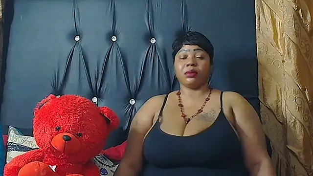 HUMONGUOUSTITSS online show from 09-18-25, 03:52