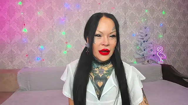 Megan Black Moon online show from 12-21-24, 05:03