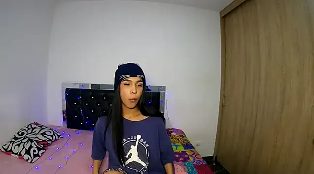 hot quenn online show from 12-02-24, 03:15