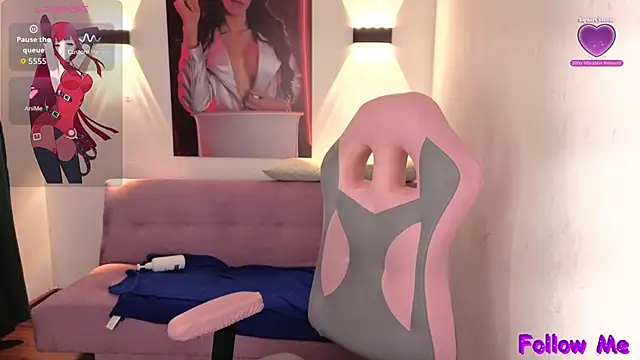 vittorialombardi   online show from 10-26-25, 07:25