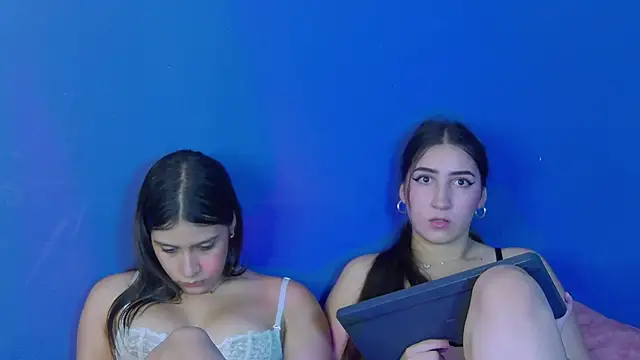 zoee moretti online show from 02-26-25, 07:27