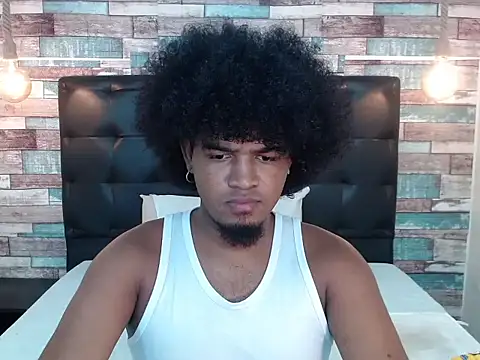 Snapshot of JaicobRuneer chatting on 10-13-25, 02:06 JaicobRuneer online show from 10-13-25, 02:06